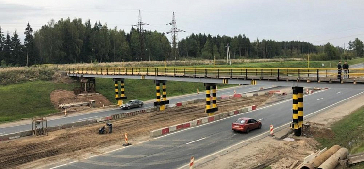 Путепровод через трассу М-8 закрыт на ремонт: когда откроют