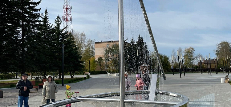 В Ярославской области появился новый фонтан с подсветкой