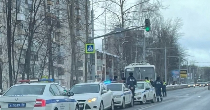 В Ярославле автобус № 66 сбил 11-летнюю девочку