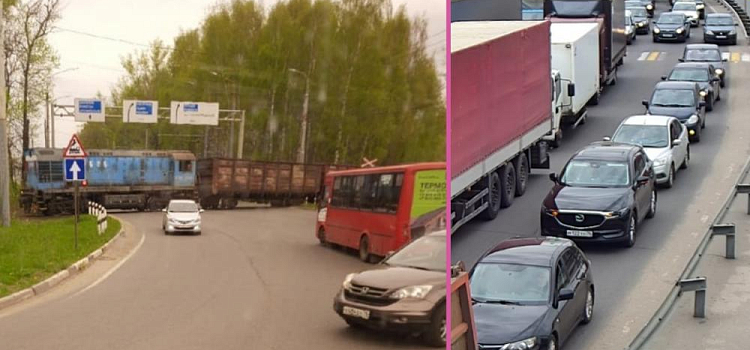 Пробки 8 баллов! В Брагино поезд сошел с рельсов и перекрыл дорогу авто