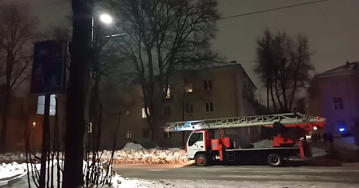 В Ярославле при пожаре на Пятерке пострадали три человека