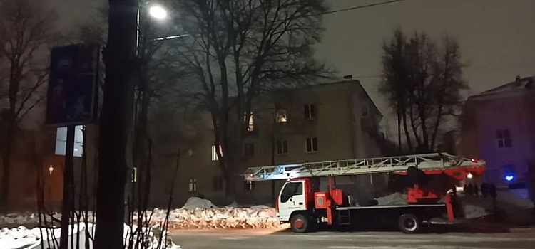В Ярославле при пожаре на Пятерке пострадали три человека
