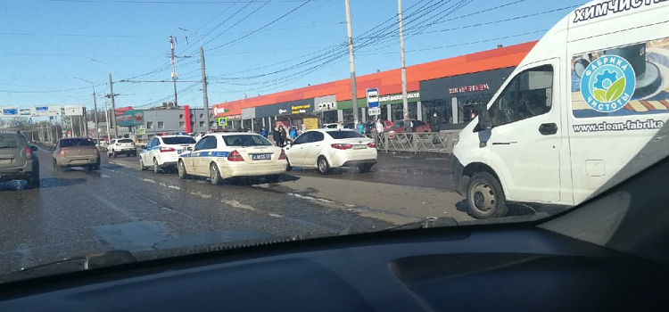 В Ярославле водитель маршрутки сбил пять человек
