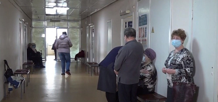 У пенсионеров, переболевших COVID-19, увеличивается риск переломов костей