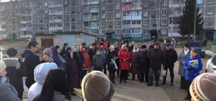 Жители Красного Профинтерна выбрали объекты для включения в губернаторскую программу «Решаем вместе»