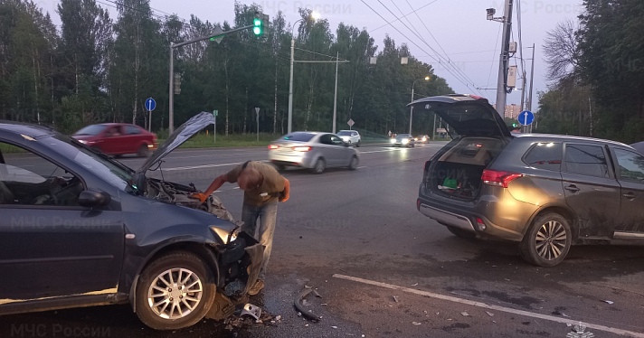 В Ярославской области за вечер в двух ДТП пострадали четыре человека