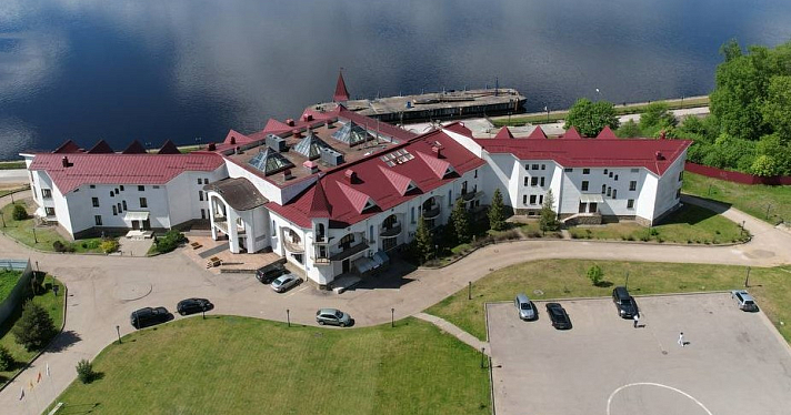 Гостиницы в Угличе и Ростове не нашли покупателей