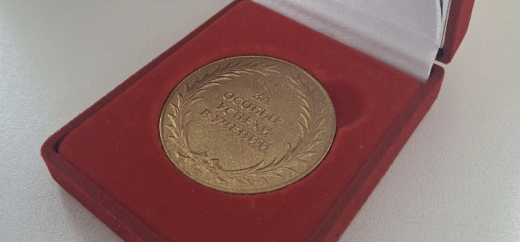 В Ярославской области выплата золотым медалистам отменена