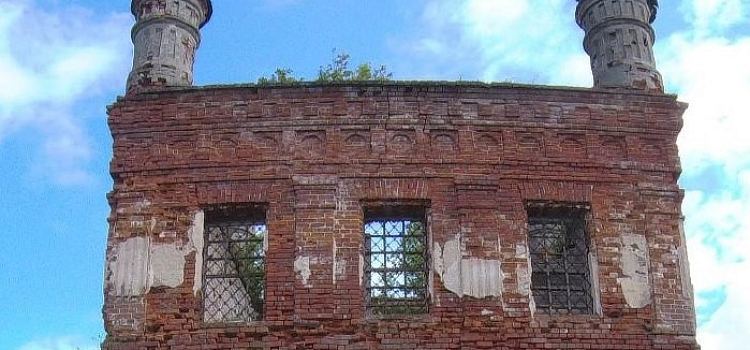 Храмовый ансамбль в ярославской глубинке включили в реестр объектов культурного наследия_308159