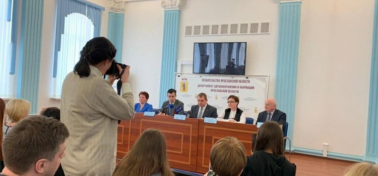 На сегодняшний день дефицит имеется – В Ярославле пояснили ситуацию с нехваткой масок 