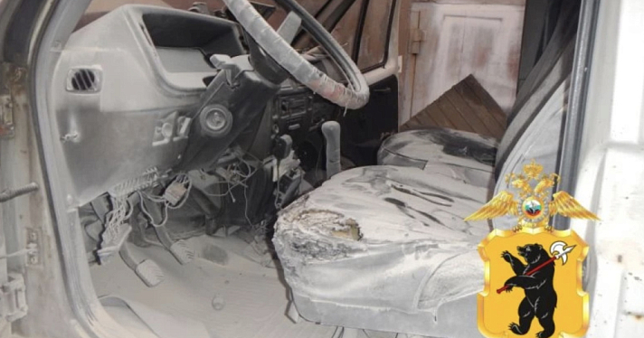 Ссора ярославцев привела к поджогу автомобиля