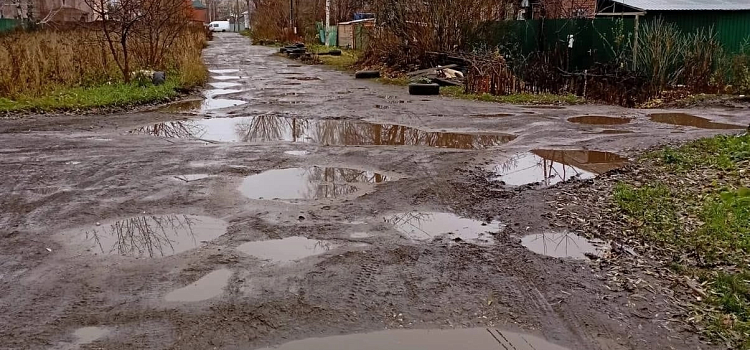 Жители Ярославля просят отремонтировать дорогу к детскому саду во Фрунзенском районе_225825