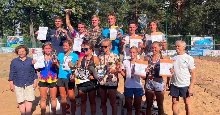 Рыбинские спортсменки выиграли Кубок России по пляжному теннису_218372