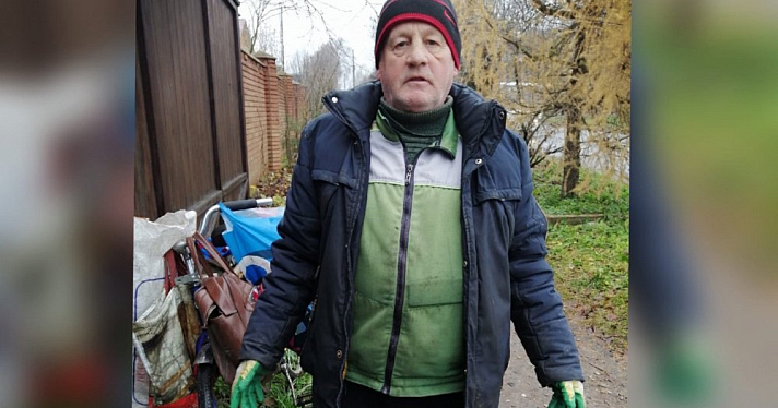Пенсионер из Переславля-Залесского по утрам собирает мусор, чтобы очистить город