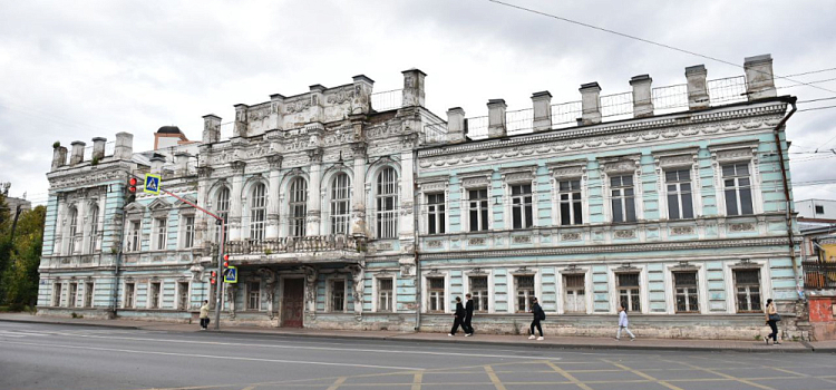 На собственника «Дома с атлантами» в Ярославле снова подали в суд
