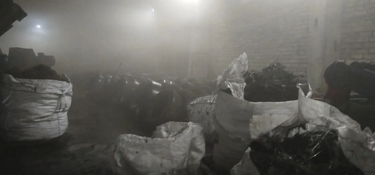 В Ярославле склад загорелся из-за неисправной электротехники_309977