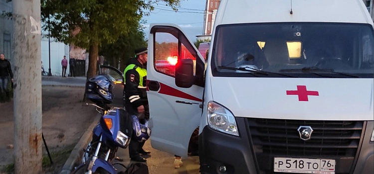 В Рыбинске бабушка на мотоцикле пострадала в ДТП