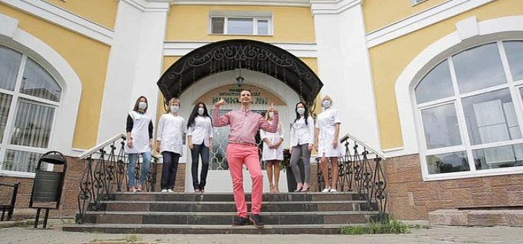 Ярославские салоны красоты вновь покажут на телеканале «Пятница!»_43667