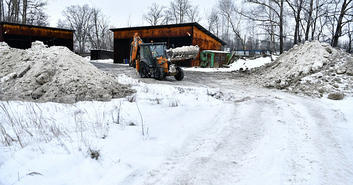 Снегоплавильная установка начала работать в Ярославле_229825