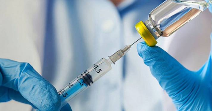 Ученые оценили эффективность вакцинации против тяжелого течения коронавируса
