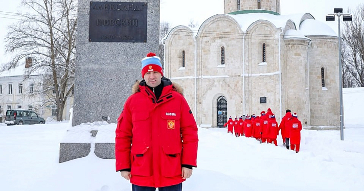 Роман Ротенберг загорелся желанием провести хоккейный матч в Ярославской области на льду озера