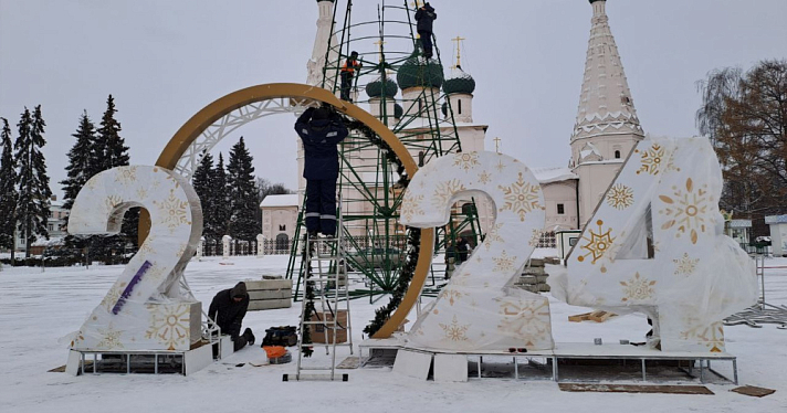 Новогоднюю ель подарят самому нарядному району Ярославля