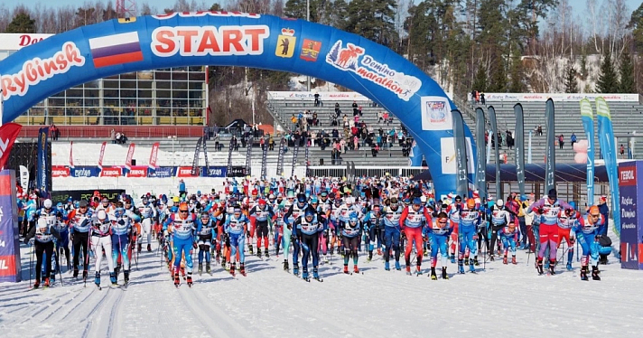 Трёхкратный олимпийский чемпион Александр Большунов выиграл Дёминский лыжный марафон