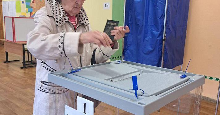Более сотни тысяч человек проголосовали в Ярославской области в первый день выборов_251104