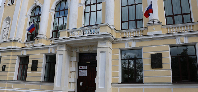 В Ростове открылся тематический избирательный участок имени А. Л. Кекина_220248