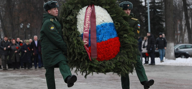 Губернатор вручил государственные награды участникам СВО