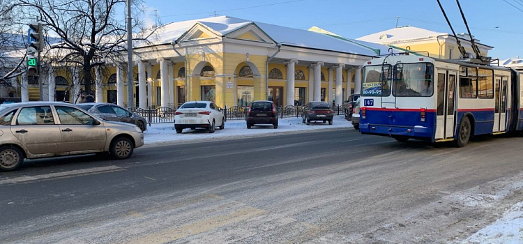 Водителей предложили лишать прав за три грубых нарушения ПДД