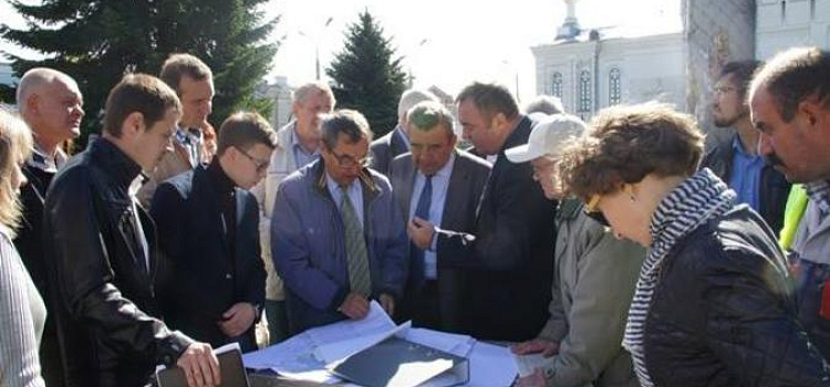 Реконструкция площади Волкова идет с опозданием в 20 дней