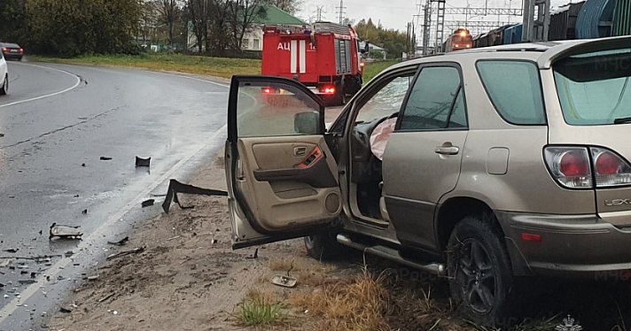 На Республиканском проезде в Ярославле произошло тройное ДТП