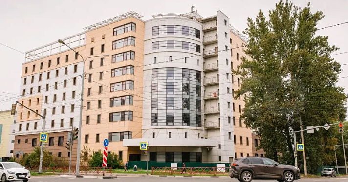 В Ярославле продают недостроенную гостиницу, названную в честь города_242122