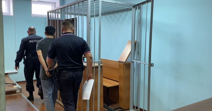 27-летний житель Петербурга, обманывавший пенсионеров в Ярославле, услышал приговор суда
