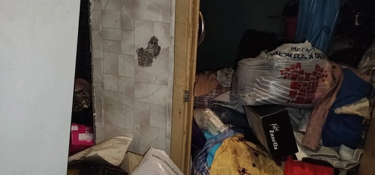 В Рыбинске загорелась заполненная хламом квартира