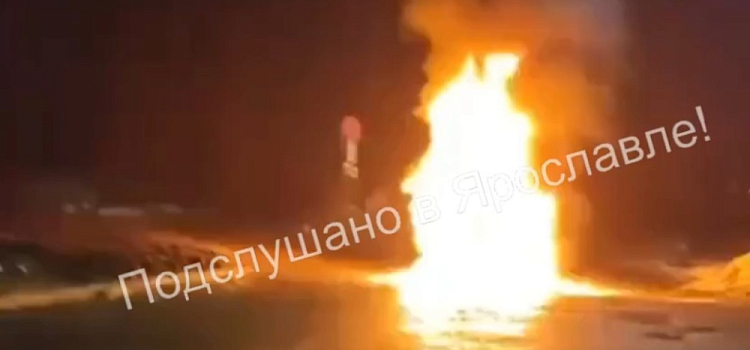 В Ярославле в ночи полыхала «Газель»