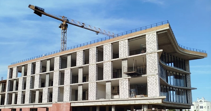 Готовность новой школы на Перекопе в Ярославле достигла 60%