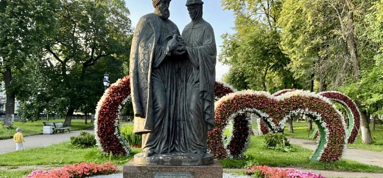 Первомайский бульвар в центре Ярославля лишится арок в форме сердец