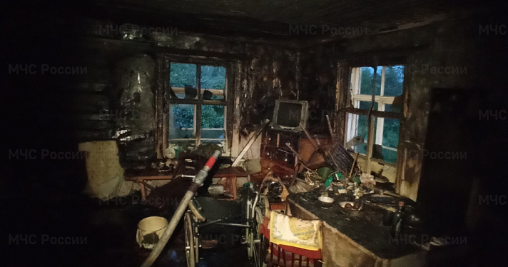 Курили в постели: в Ярославской области в пожарах погибли двое мужчин