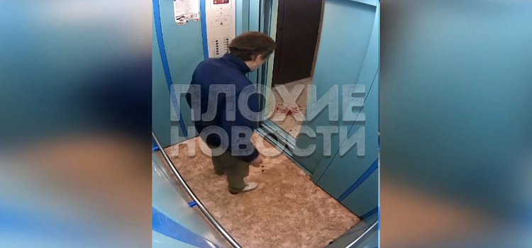 В Ярославле доставщик еды избил мужчину в подъезде_236188