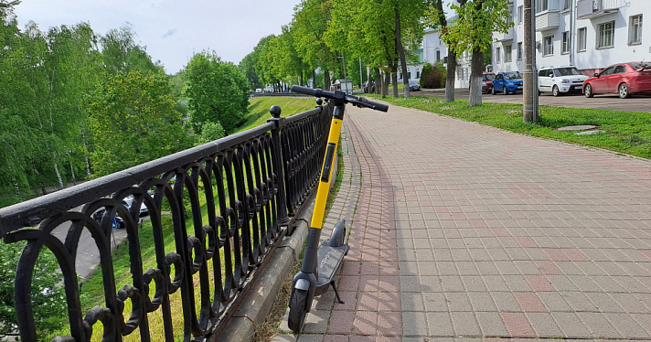 В Ярославской области девушка получила травмы, упав с электросамоката