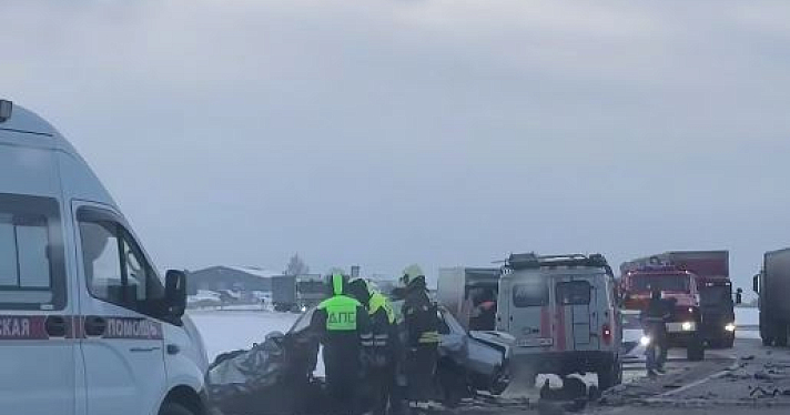 19-летний ярославец погиб в ДТП с грузовиком