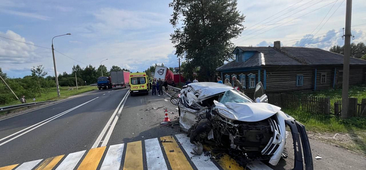 В Ярославской области в трёх ДТП погибли четыре человека, в их числе маленький ребёнок