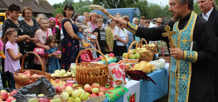 Сильный обряд на счастье: что нужно делать в День Преображения Господня 19 августа
