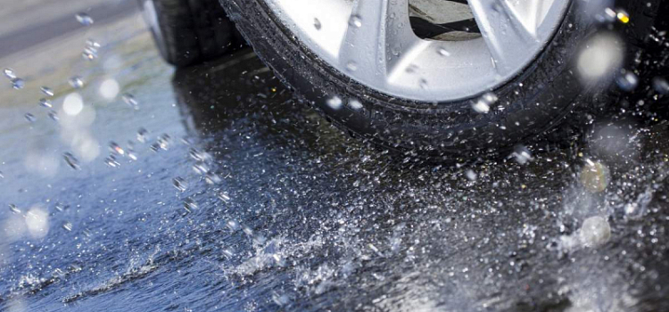 Госавтоинспекция предупреждает: будьте осторожны в дождливую погоду