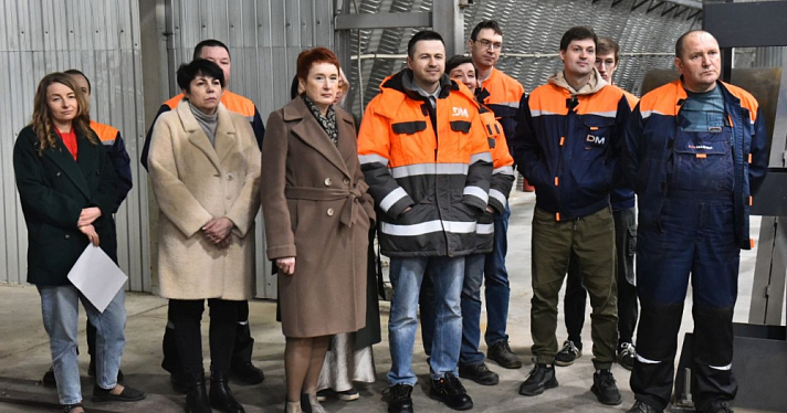 В Ярославской области Михаил Евраев обсудил с рабочими завода развитие транспорта и дорог