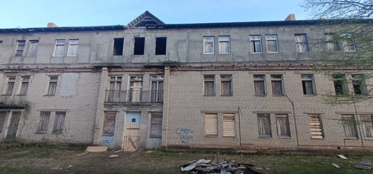 В Угличе продают скандальное инфекционное отделение районной больницы_300190