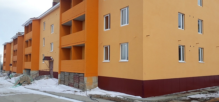 Дольщикам из поселка Щедрино начали выдавать ключи от квартир