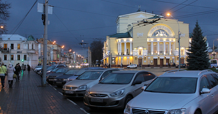 Когда заработают платные парковки в Ярославской области: стала известна дата
